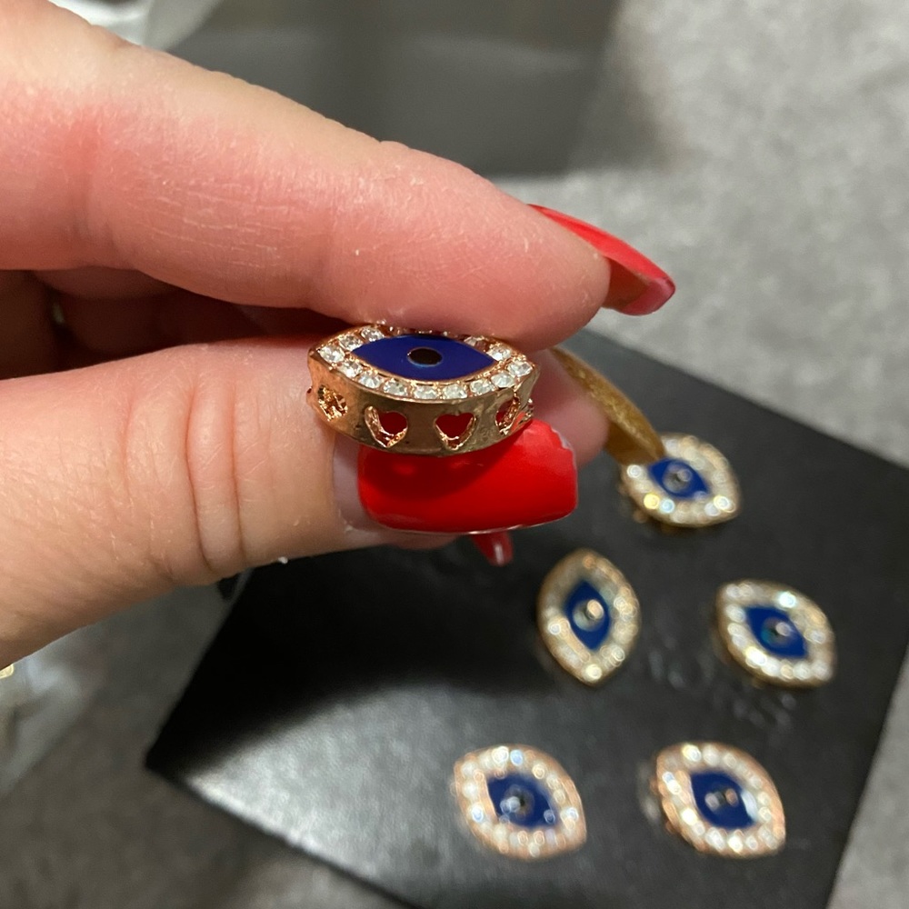 14 pcs hamsa 🧿 eye charms - Picture 7 of 8